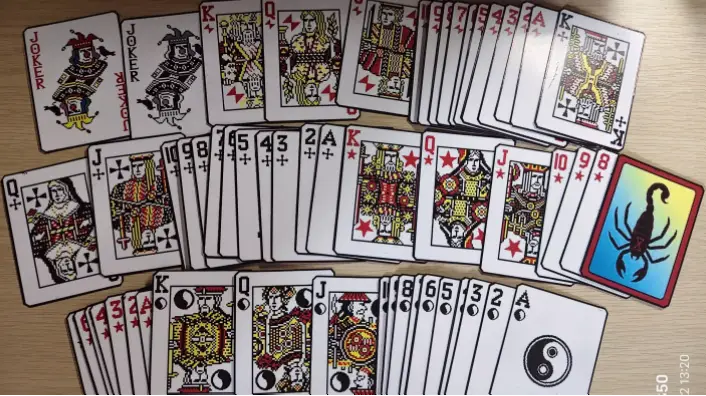 蜘蛛纸牌为什么比普通纸牌游戏更难通关？
